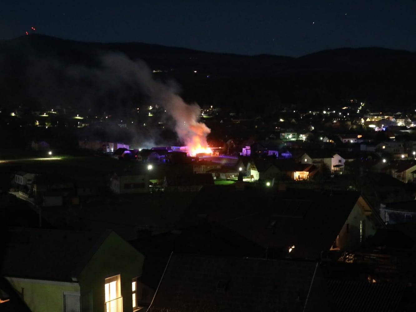 Brand einer Gartenhütte