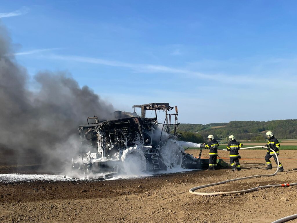 Brand einer Erntemaschine