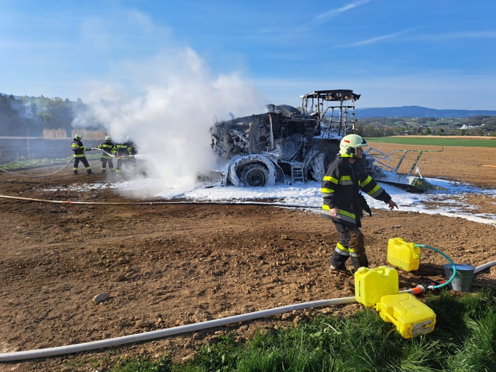 Brand einer Erntemaschine