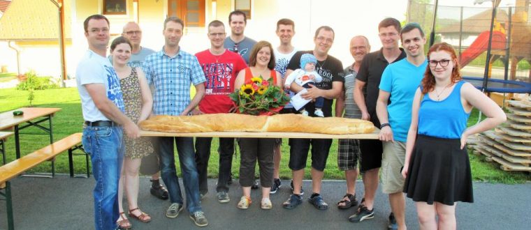 FF und MV Lafnitz gratulierten Familie Stern